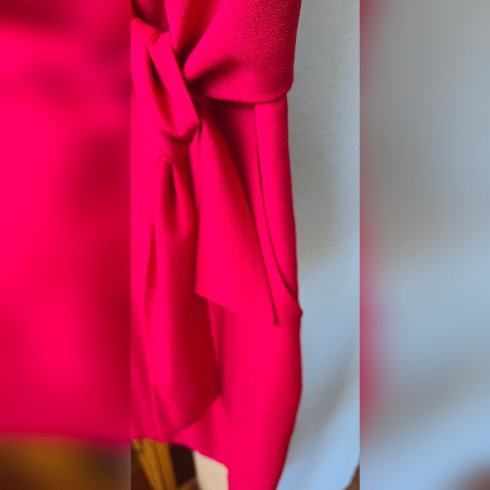 NWT Lulu's ruby red Sheath dress twist tie front Size Medium - Picture 3 of 9